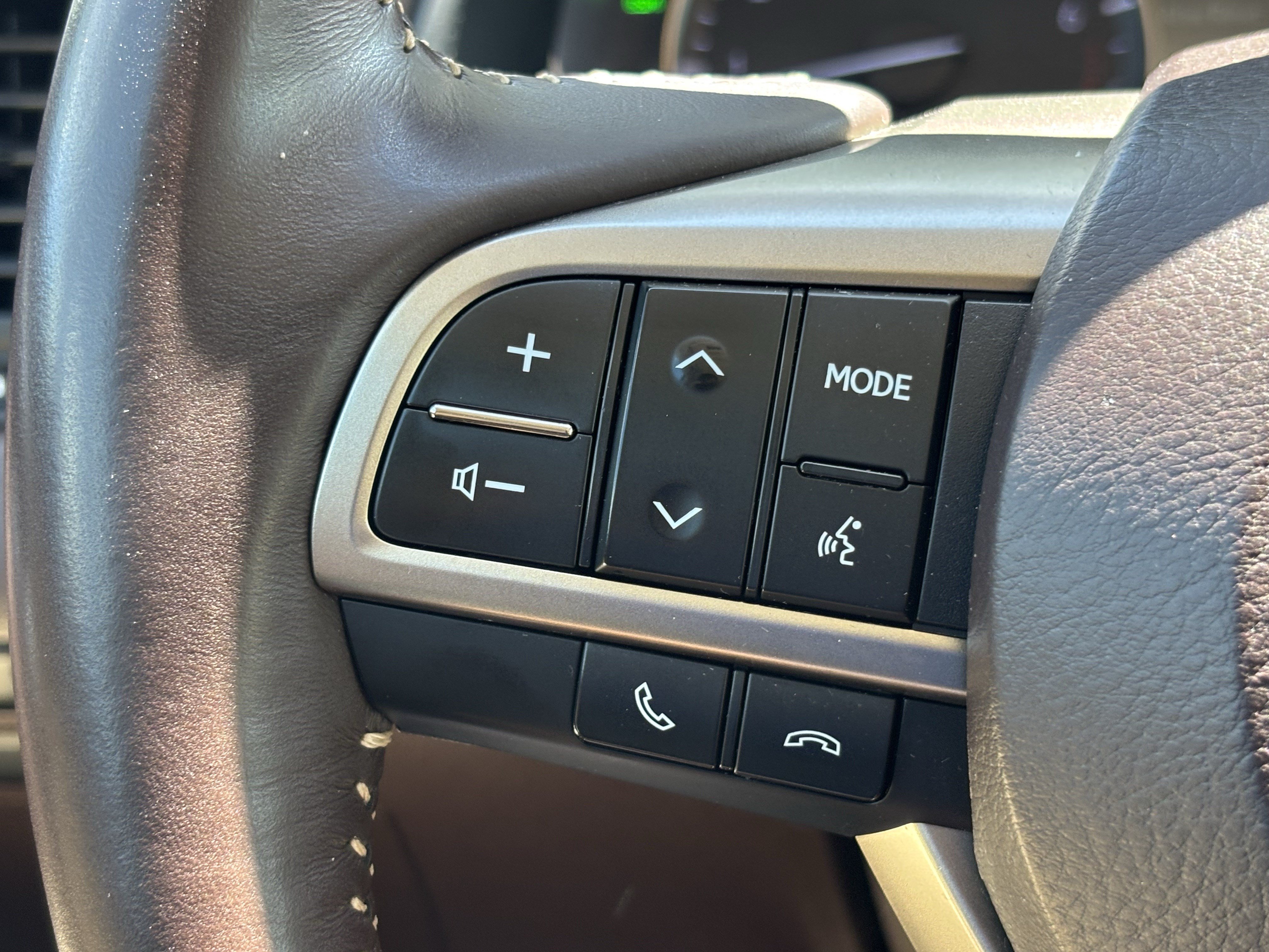 Used 2019 Lexus RX 350L AWD image 21