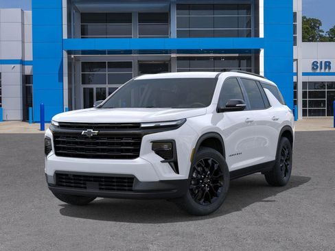 New 2026 Chevrolet Traverse LT w/ Midnight/Sport Edition image 6