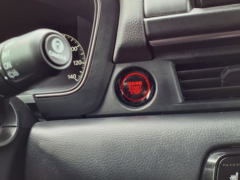 Certified 2024 Honda Pilot TrailSport image 11