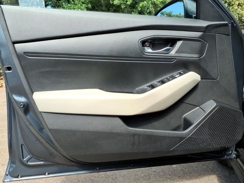 Used 2023 Honda Accord LX image 12