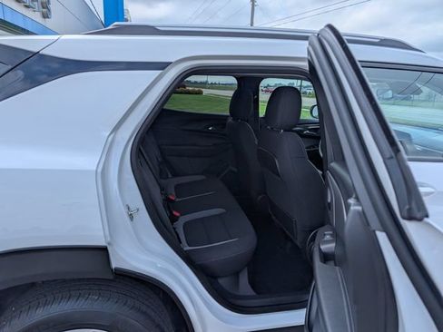 Used 2026 Chevrolet TrailBlazer LT FWD image 5