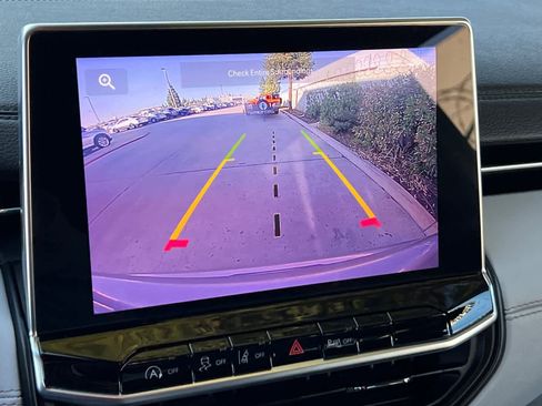 Used 2024 Jeep Compass Limited image 23