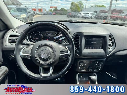 Used 2020 Jeep Compass Latitude FWD image 21