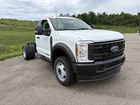 New 2026 Ford F550 4x4 Regular Cab Super Duty image 7
