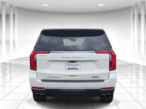Used 2025 GMC Yukon Denali Ultimate AWD/4WD image 4