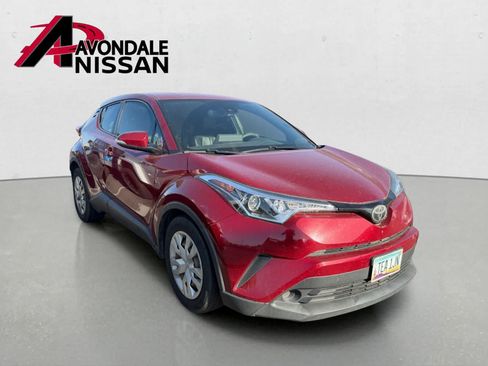 Used 2019 Toyota C-HR LE FWD image 5