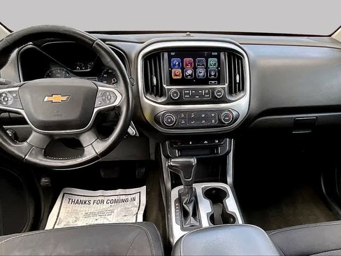 Used 2018 Chevrolet Colorado LT w/ LT Convenience Package RWD image 16