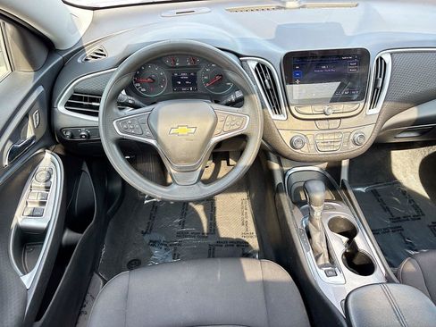 Used 2024 Chevrolet Malibu LT FWD image 22