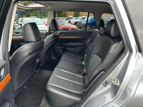 Used 2013 Subaru Outback 2.5i Limited w/ Moonroof Pkg image 12