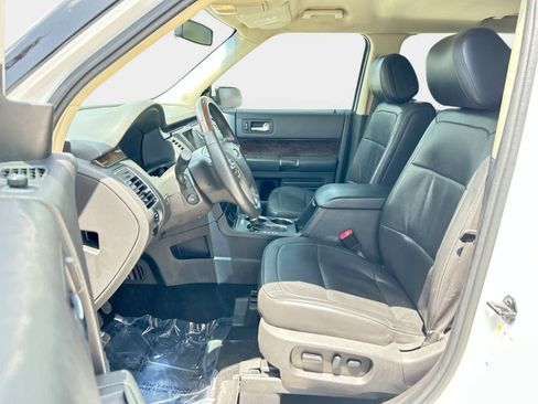 Used 2019 Ford Flex Limited FWD image 11