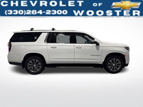 Used 2023 Chevrolet Suburban LT w/ LT Signature Package image 6