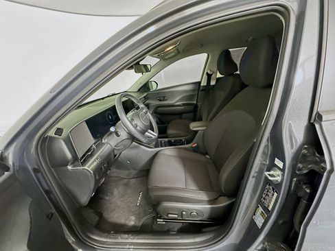 Used 2024 Hyundai Kona SEL FWD image 13