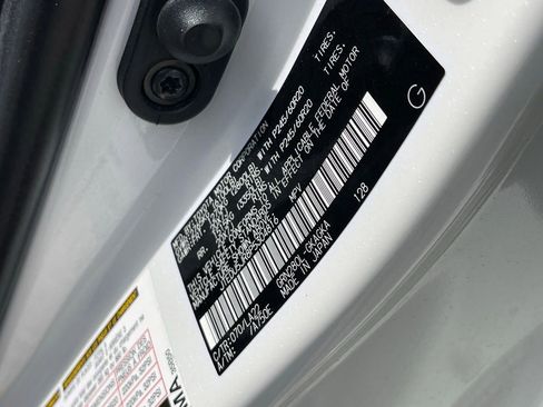 Used 2023 Toyota 4Runner Limited image 13