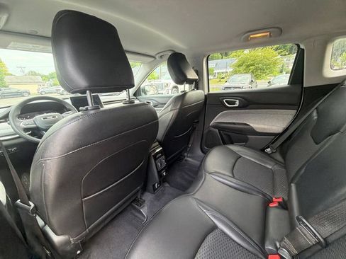 Used 2022 Jeep Compass Latitude AWD/4WD image 65