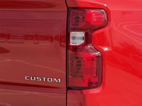 Certified 2024 Chevrolet Silverado 1500 Custom image 7