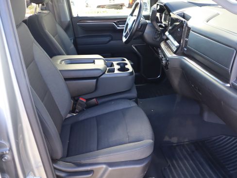 Certified 2025 Chevrolet Silverado 1500 LT image 34