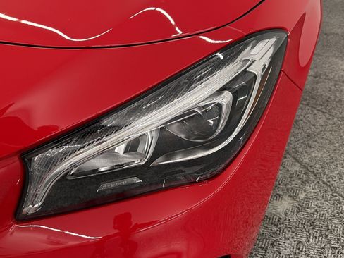 Used 2019 Mercedes-Benz CLA 250 image 11