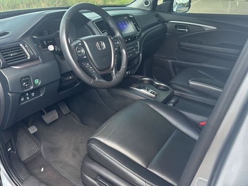 Used 2023 Honda Ridgeline RTL image 11