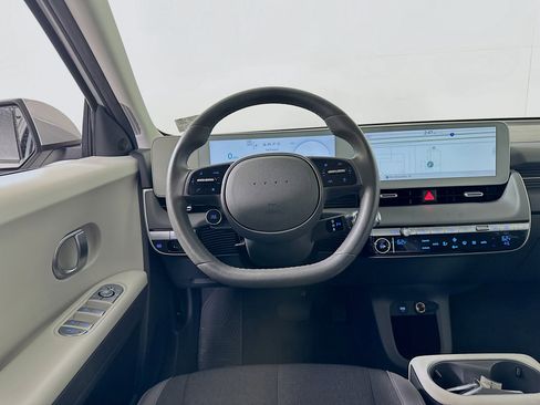 Used 2024 Hyundai Ioniq 5 SEL image 17