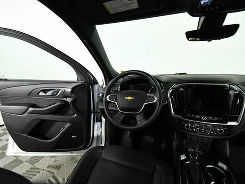 Used 2023 Chevrolet Traverse High Country w/ LPO, Floor Liner Package image 19
