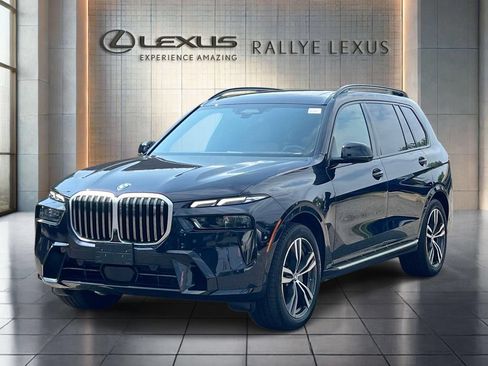 Used 2024 BMW X7 xDrive40i w/ M Sport Package AWD/4WD image 3