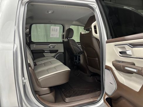 Used 2025 RAM 1500 Laramie AWD/4WD image 51