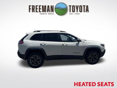 Used 2019 Jeep Cherokee Trailhawk w/ Cold Weather Group AWD/4WD image 4