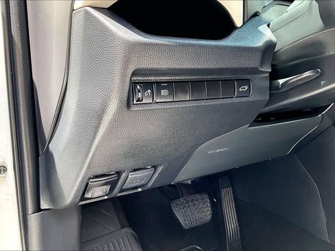 Certified 2023 Toyota RAV4 XLE w/ Convenience Package AWD/4WD image 39