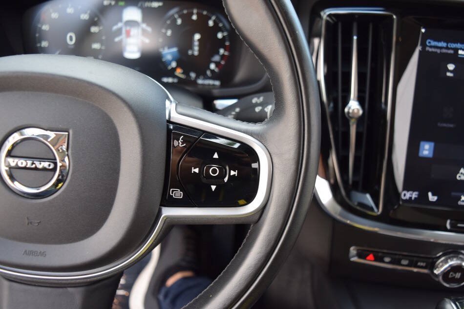 Used 2019 Volvo S60 T5 Momentum w/ Multimedia Package FWD image 67