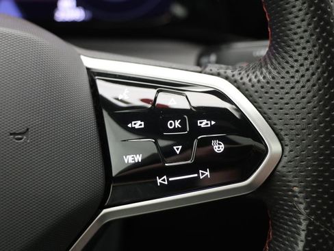 Used 2024 Volkswagen GTI SE w/ SE Leather Seats Package image 21