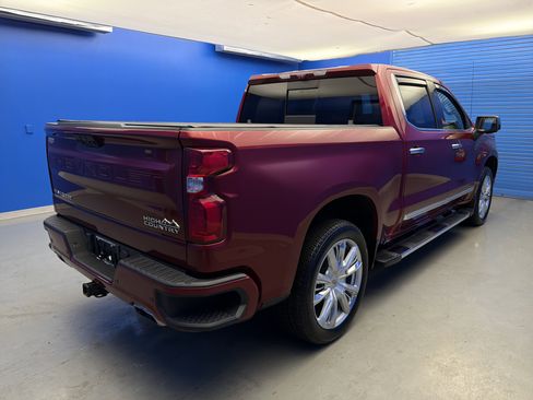 Used 2023 Chevrolet Silverado 1500 High Country w/ Technology Package image 7