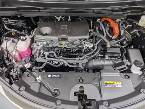 Used 2025 Toyota Sienna Platinum image 36