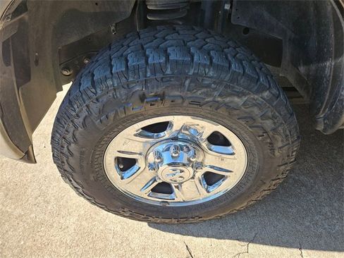 Used 2016 RAM 2500 Tradesman w/ Chrome Appearance Group image 5