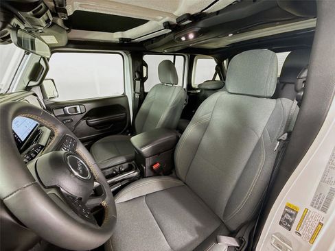 Used 2024 Jeep Wrangler Sport S image 2