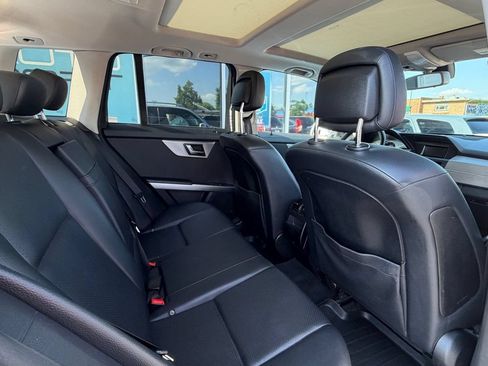 Used 2010 Mercedes-Benz GLK 350 4MATIC image 11
