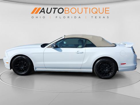 Used 2014 Ford Mustang Convertible w/ Equipment Group 102A RWD image 2
