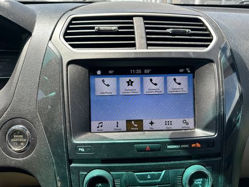 Used 2017 Ford Explorer XLT w/ Equipment Group 202A FWD image 15