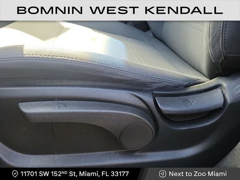 Used 2019 Kia Sorento LX image 13