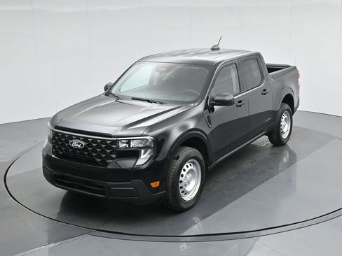 New 2025 Ford Maverick XL w/ Equipment Group 102A image 33