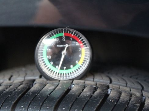 Used 2023 Toyota Camry SE image 34