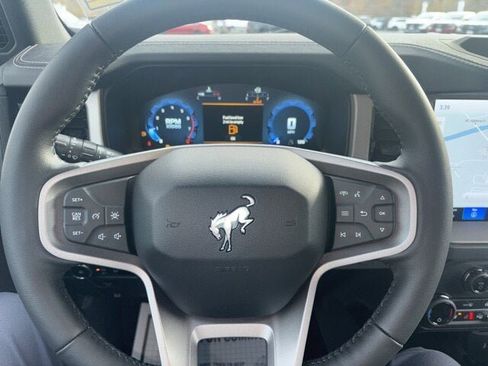 New 2025 Ford Bronco Outer Banks w/ Sasquatch Package image 14