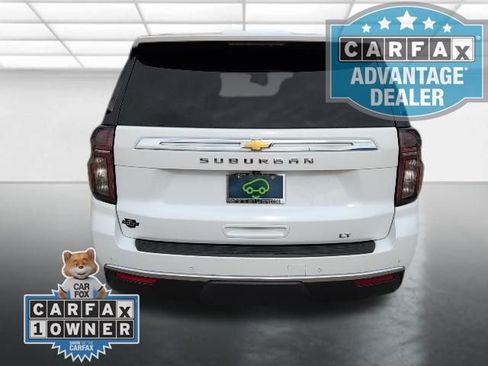 Used 2024 Chevrolet Suburban LT RWD image 31