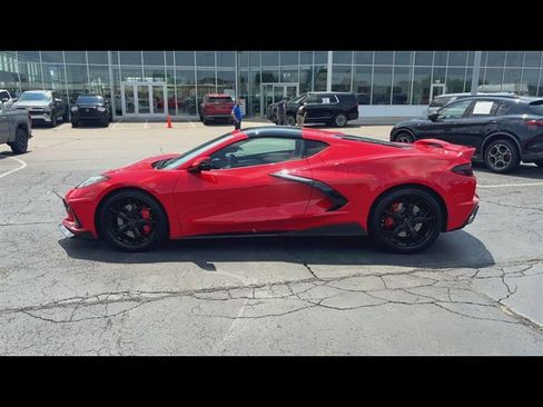 Certified 2021 Chevrolet Corvette Stingray Premium Cpe w/ Z51 Performance Package RWD image 5