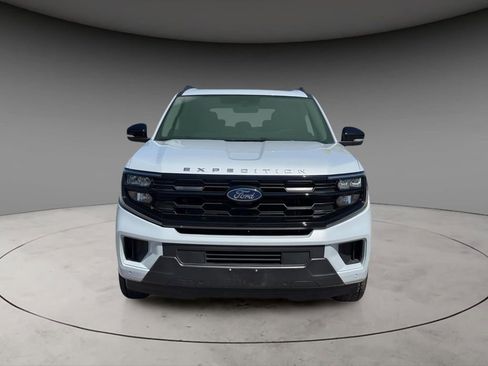 Used 2025 Ford Expedition Active AWD/4WD image 15