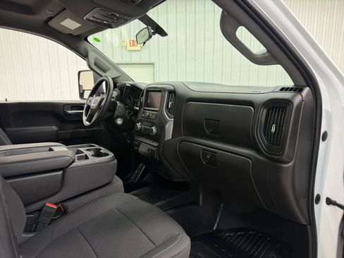 Used 2022 GMC Sierra 2500 Pro w/ Convenience Package AWD/4WD image 14