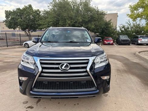 Used 2018 Lexus GX 460 Premium w/ Premium Package AWD/4WD image 2