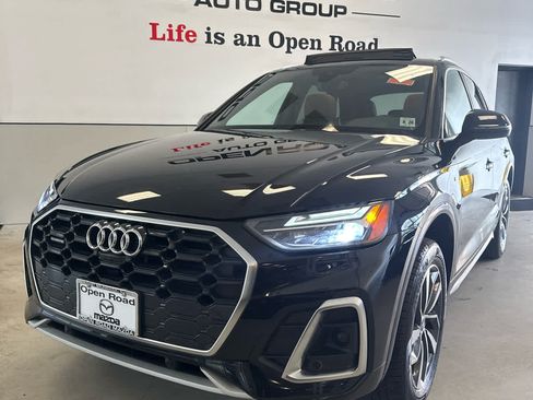 Used 2023 Audi Q5 2.0T Premium Plus w/ Premium Plus Package AWD/4WD image 1
