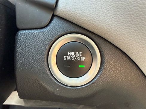 Used 2024 Chevrolet Equinox LT image 32