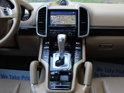 Used 2014 Porsche Cayenne AWD/4WD image 20