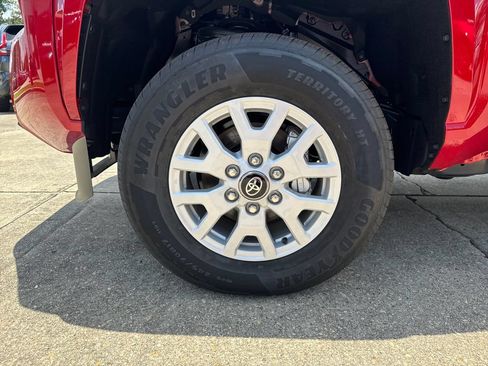 Certified 2026 Toyota Tacoma SR RWD image 33